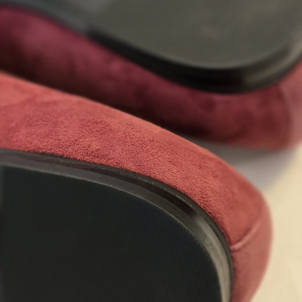 NWOT ! Vionic Burgundy Suede Leather Loafers Flats - Picture 9 of 13